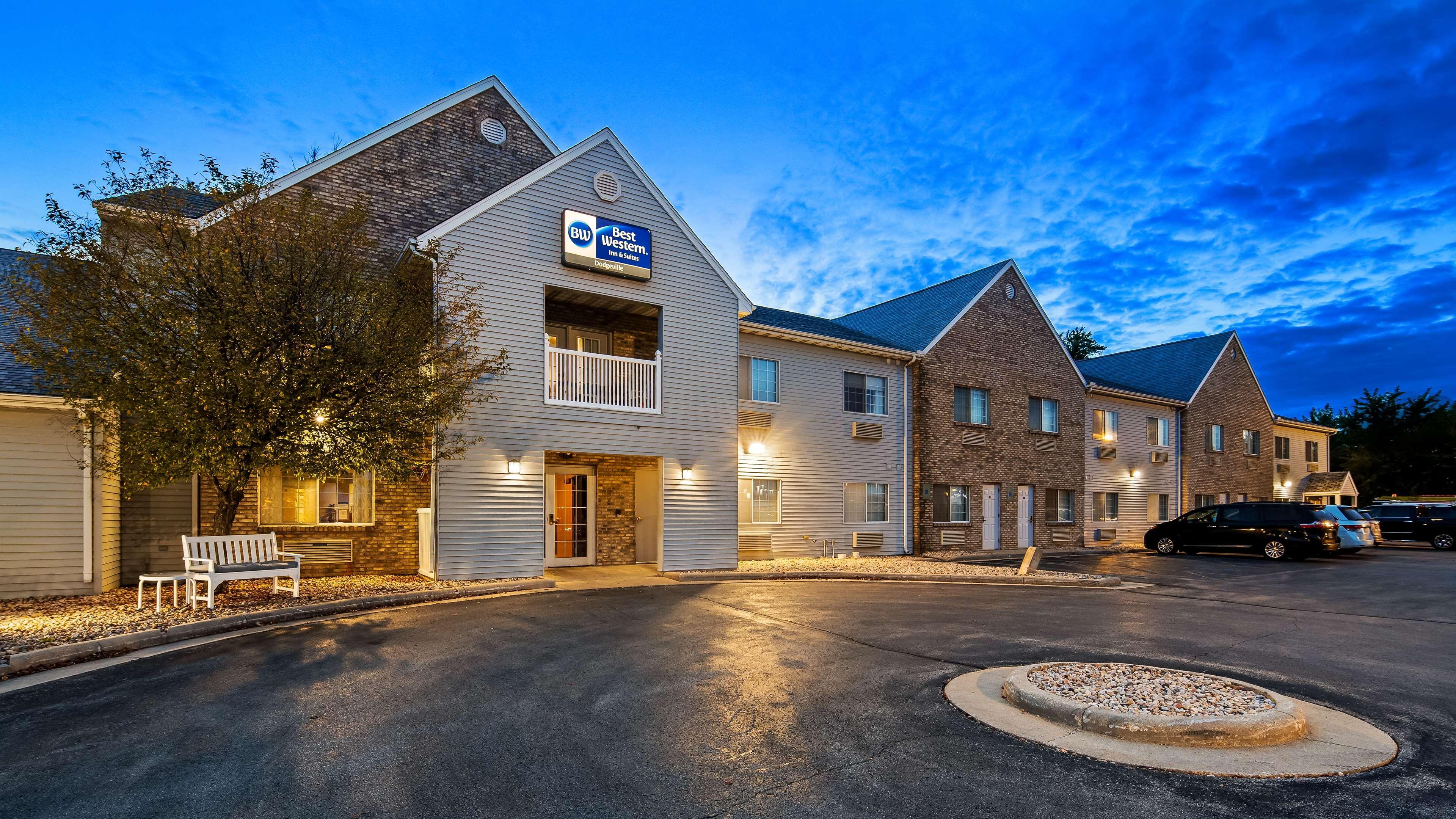 Best Western Dodgeville Inn & Suites מראה חיצוני תמונה